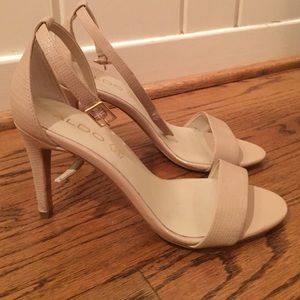 nude textured aldo heels