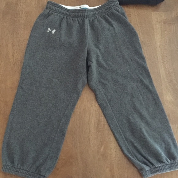 Cropped sweatpants