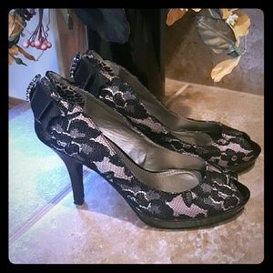 Lace Fergalicious Black & Tan Heels