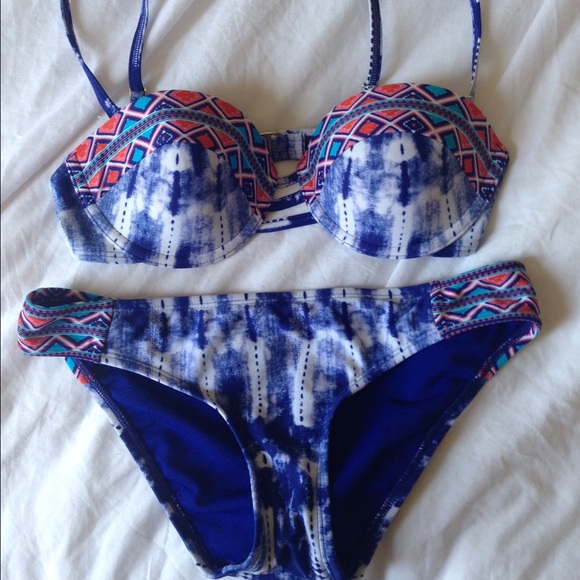 Roxy tie dye swimsuit small