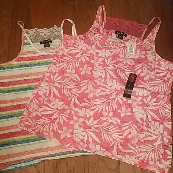 Torrid bundle of 2 burnout tanks