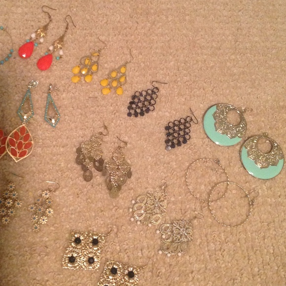Earring bundle - Picture 4 of 4