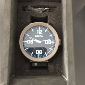 Nixon Corporal SS