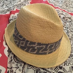 Banana Republic hat