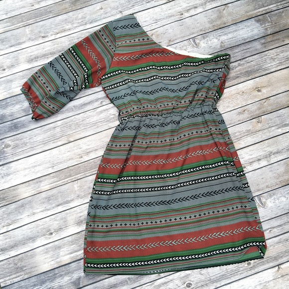 MOVING SALE ‼️ Needle & Thread One Shoulder Dress - Picture 2 of 4