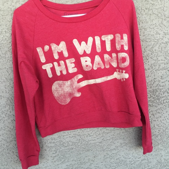 Long sleeve crop