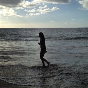 Meet your Posher, Claire