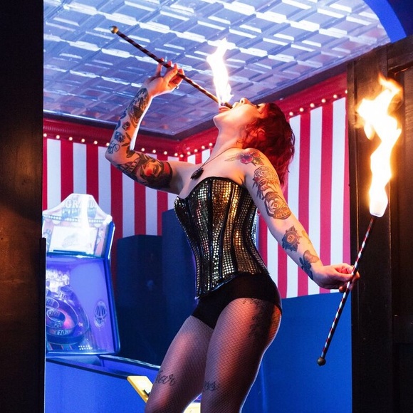 Meet your Posher, Rebecca - Picture 4 of 4