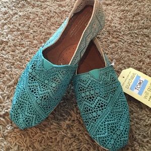 Lace Blue Summer Toms
