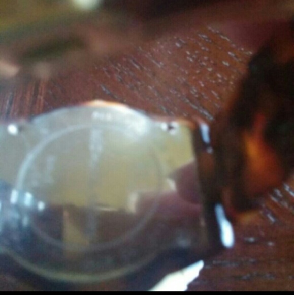 *SOLD ON ANOTHER SITE*Authentic Michael Kors Watch - Picture 2 of 4