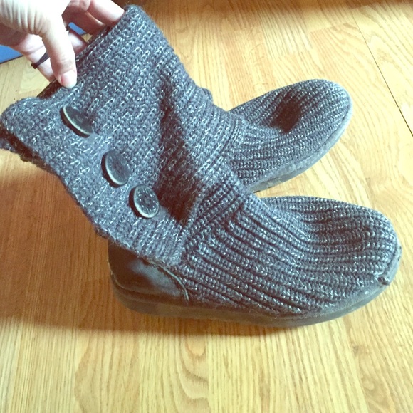 Gray knitted uggs