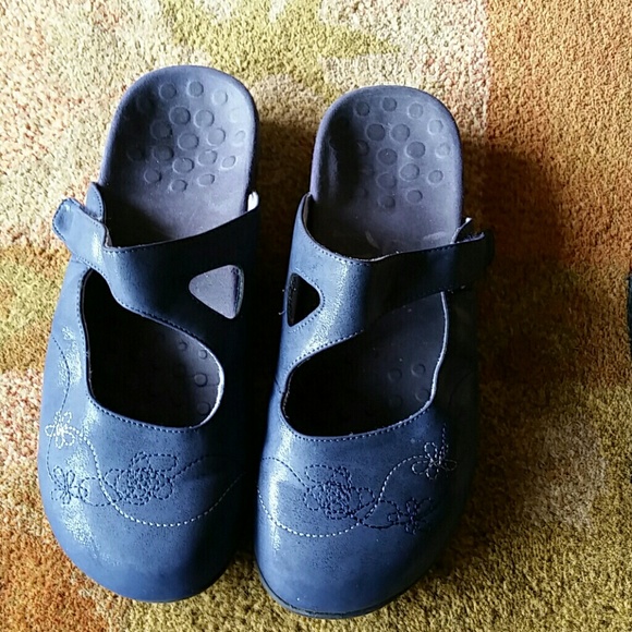 Orthaheel mules
