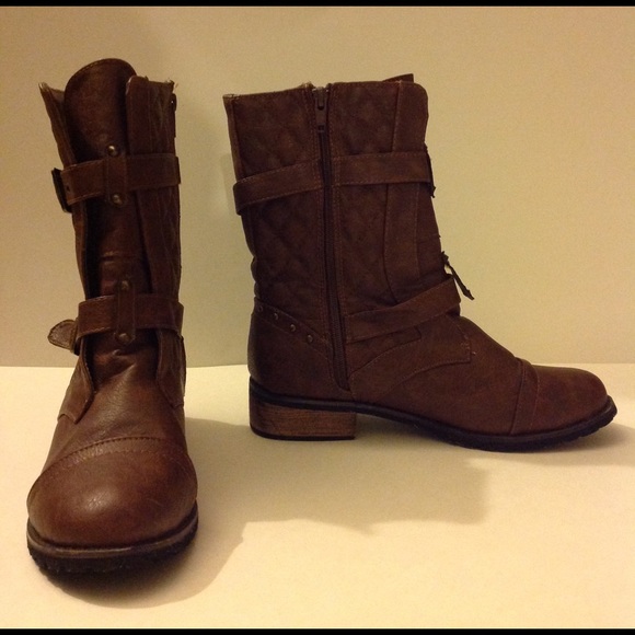 Moto boots