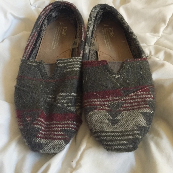 Tribal Print TOMS