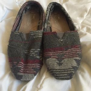 Tribal Print TOMS