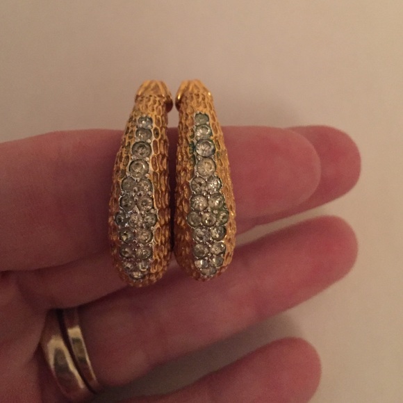Vintage Panetta Gold tone earrings w/rhinestones