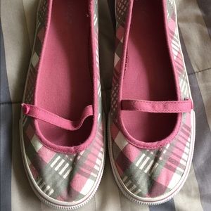 Cute Pink/Gray slip ons