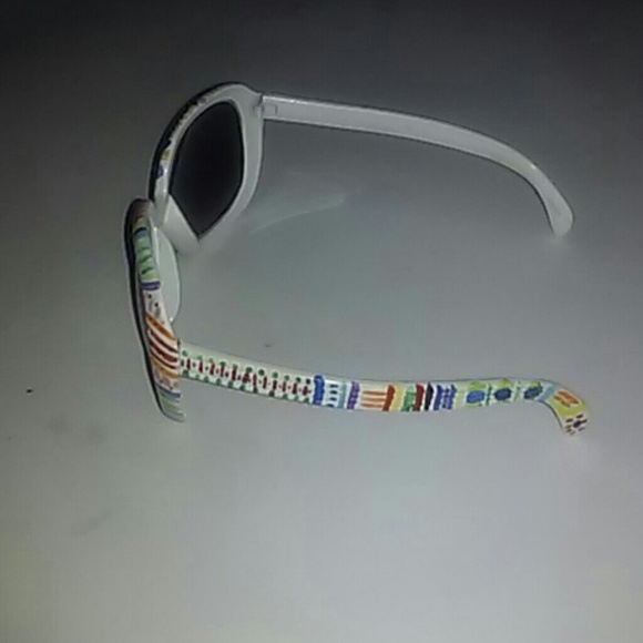 Shades - Picture 3 of 4