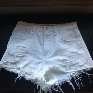 White hollister shorts