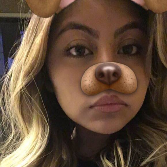 Meet your Posher, Gaby - Picture 1 of 1