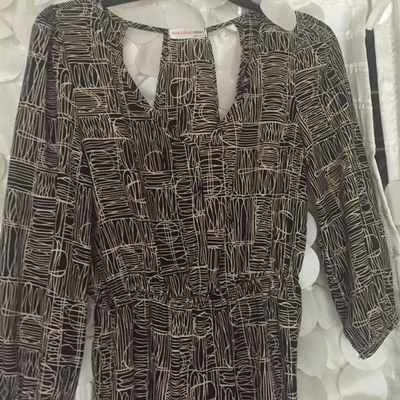 Pattern Dress - Picture 2 of 2