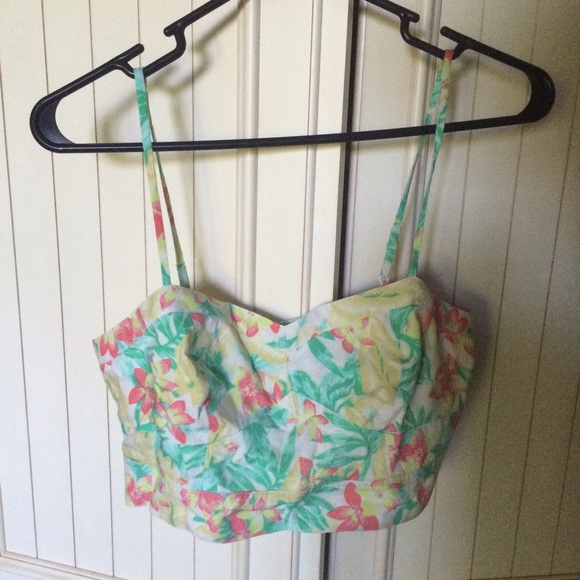 Floral crop top - Picture 1 of 2