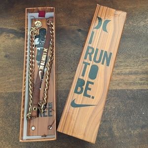 Lululemon Nike I Run To Be wrap bracelet.