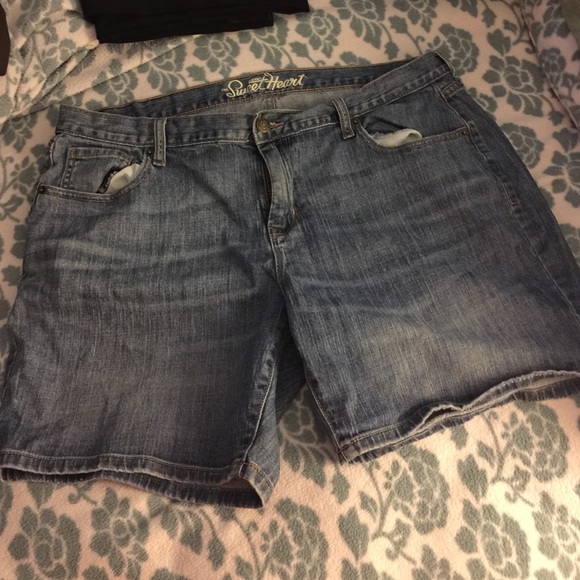 OLD NAVY THE SWEETHEART SHORTS