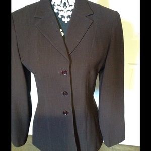 💼👠 Larry Levine Brown Pant Suit, size 6 Petite
