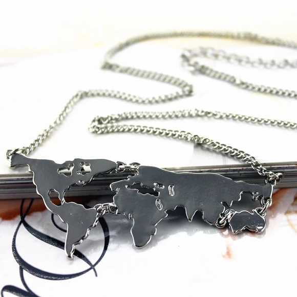 Brand new statement necklace - Picture 3 of 4