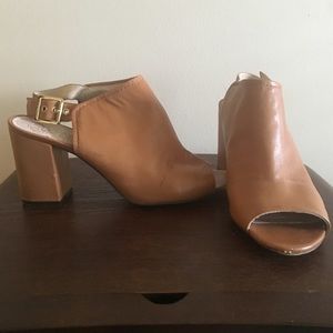 Vince Camuto tan leather slingback mules