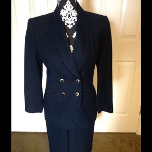 💼👠 Le Suit Navy Blue Skirt Suit, size 4 Petite