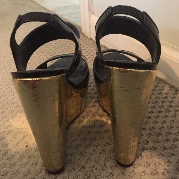 Alice and Olivia wedges - Picture 3 of 3