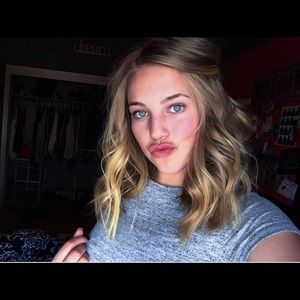 Meet your Posher, Mackenzie