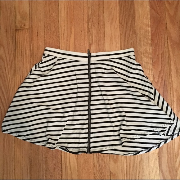 American Eagle High rise Skirt