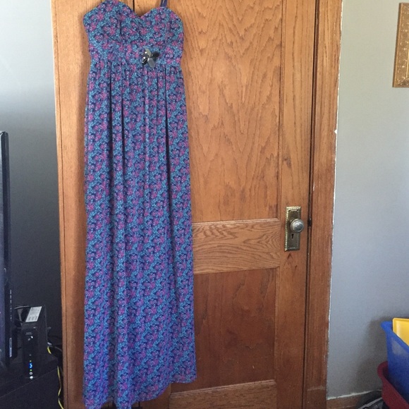 BCBGeneration Maxi Purple Sweetheart Size 6 Dress