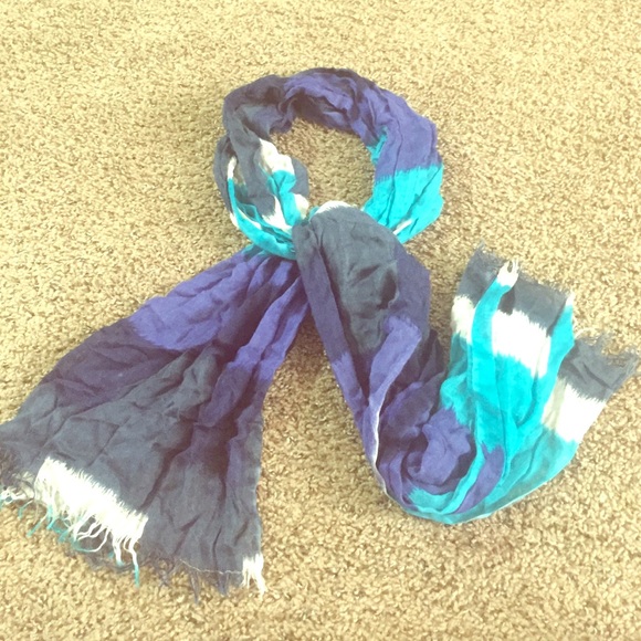 blue scarf/shawl