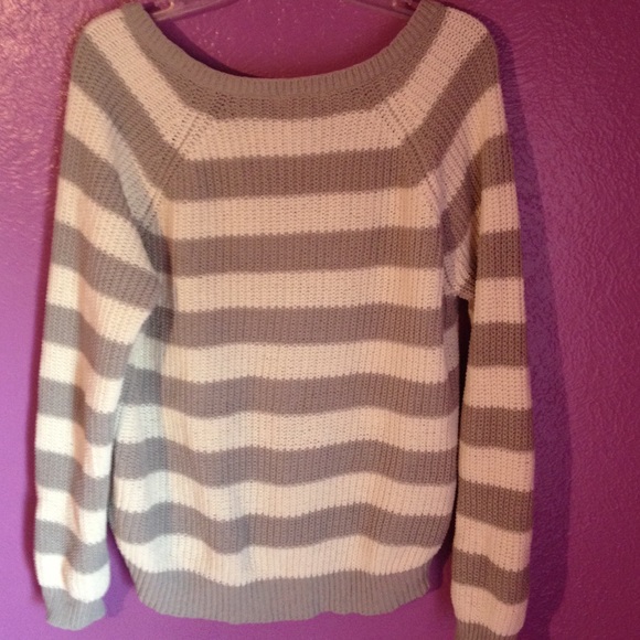 Striped sweater - Picture 2 of 2