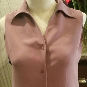 Sleeveless blouse