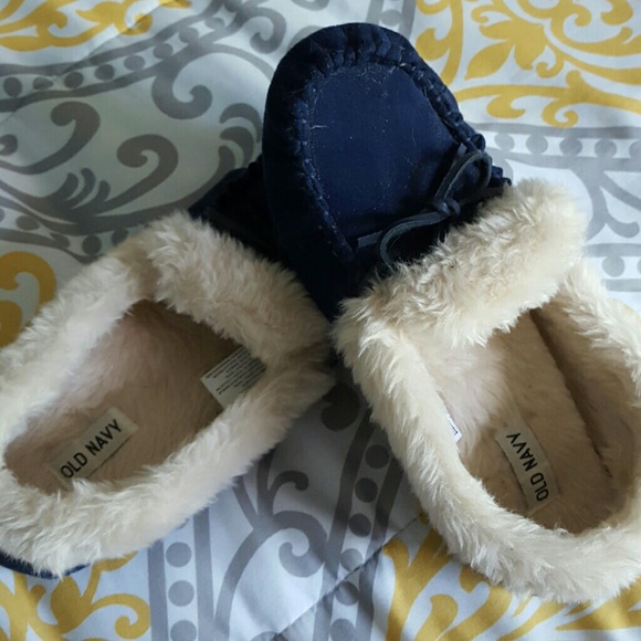 Cute houseshoes.