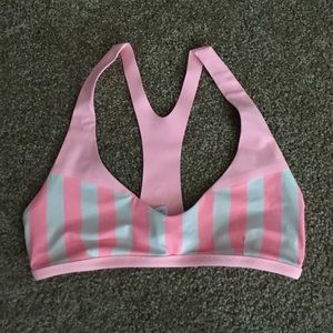 NWOT Lulu bathing suit top