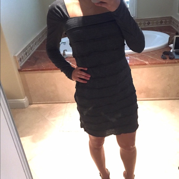 Max studio long sleeve jersey dress
