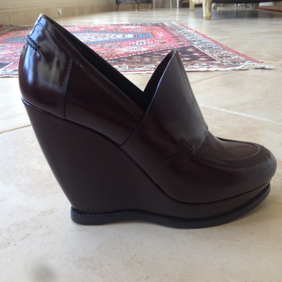 Balenciaga Shoes - Picture 2 of 3