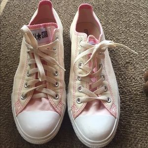 Converse Chuck Taylor size 9