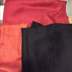 Bundle Gucci scarfs