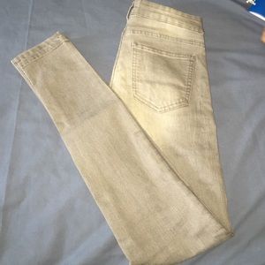 🌪 H&M Grey Skinnies High Waisted 🌪