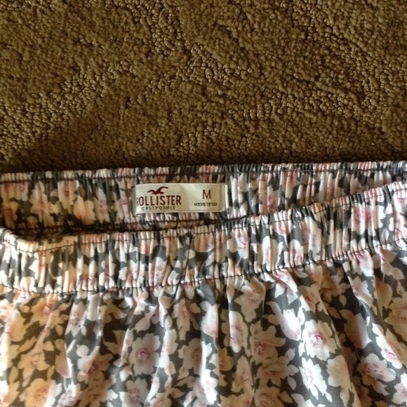 💕💕Super Cute HOLLISTER floral skirt - Picture 4 of 4