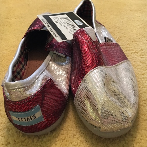 sparkly red and silver  toms!!