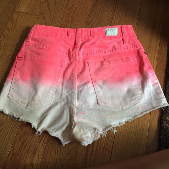 Pink Ombré Shorts - Picture 2 of 3