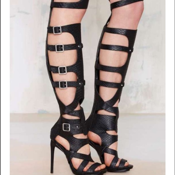 Nasty Gal Over the Knee Heels❤️❤️